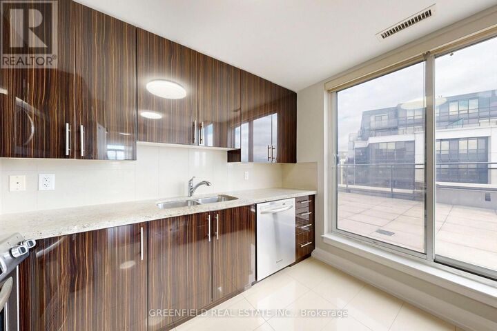 Property Photo:  55 De Boers Drive Lph03  ON M3J 0G5 