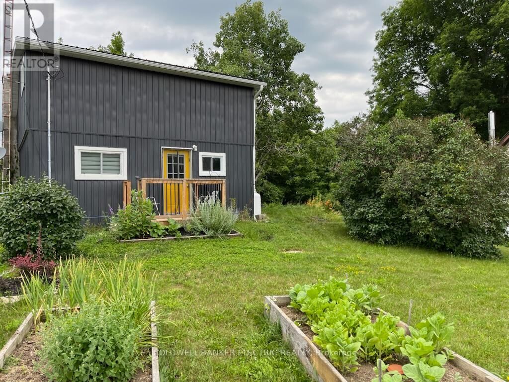 Property Photo: 32 Jackson Road ON K0L 1Y0