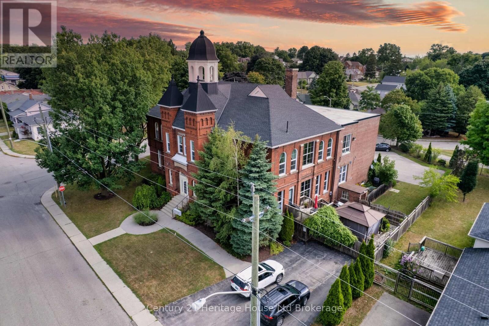 Photo de la propriété: 27 Chapel Street 101 ON N4S 3R5