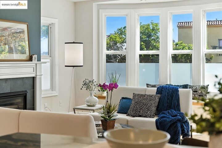 Property Photo:  280 Monterey Blvd.  CA 94131 