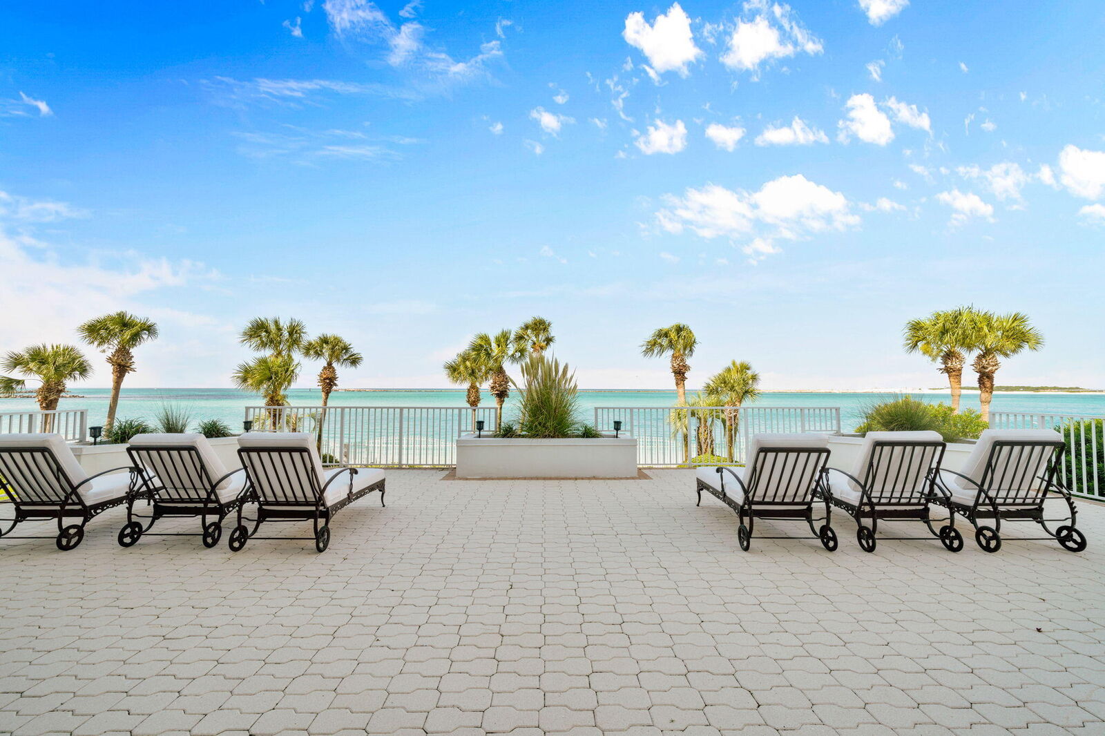 Property Photo: 280 Gulf Shore Drive 243 FL 32541