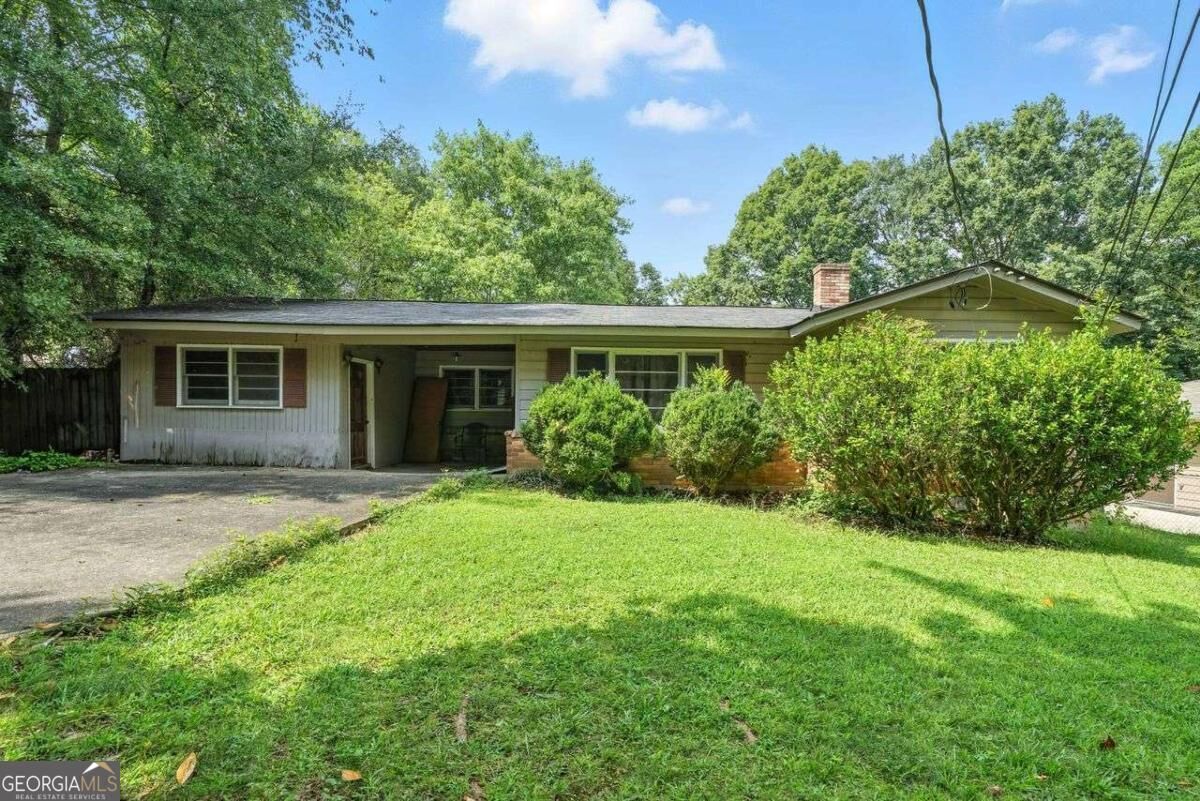 Property Photo: 7099 Lakeview Lane GA 30360