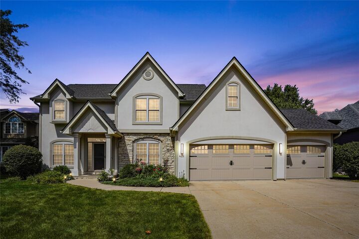 4651 Oakwood Lane  West Des Moines IA 50265 photo