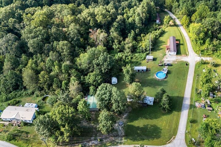 Property Photo:  51 &Amp 1307 Plum &Amp Peach Lane Road  KY 40769 
