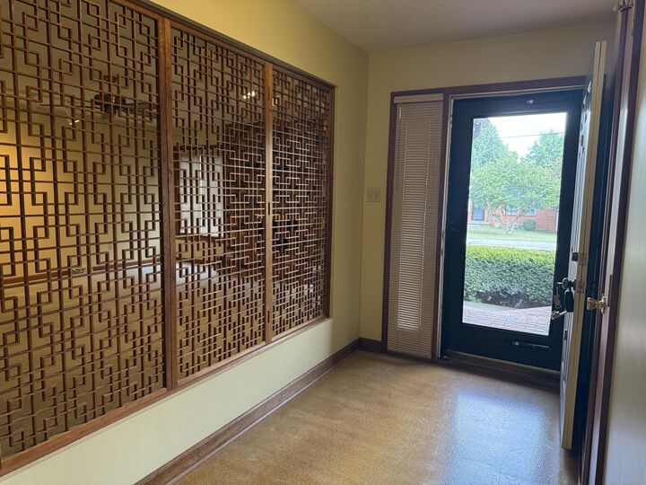 Property Photo:  117 Harrison Court  KY 40403 