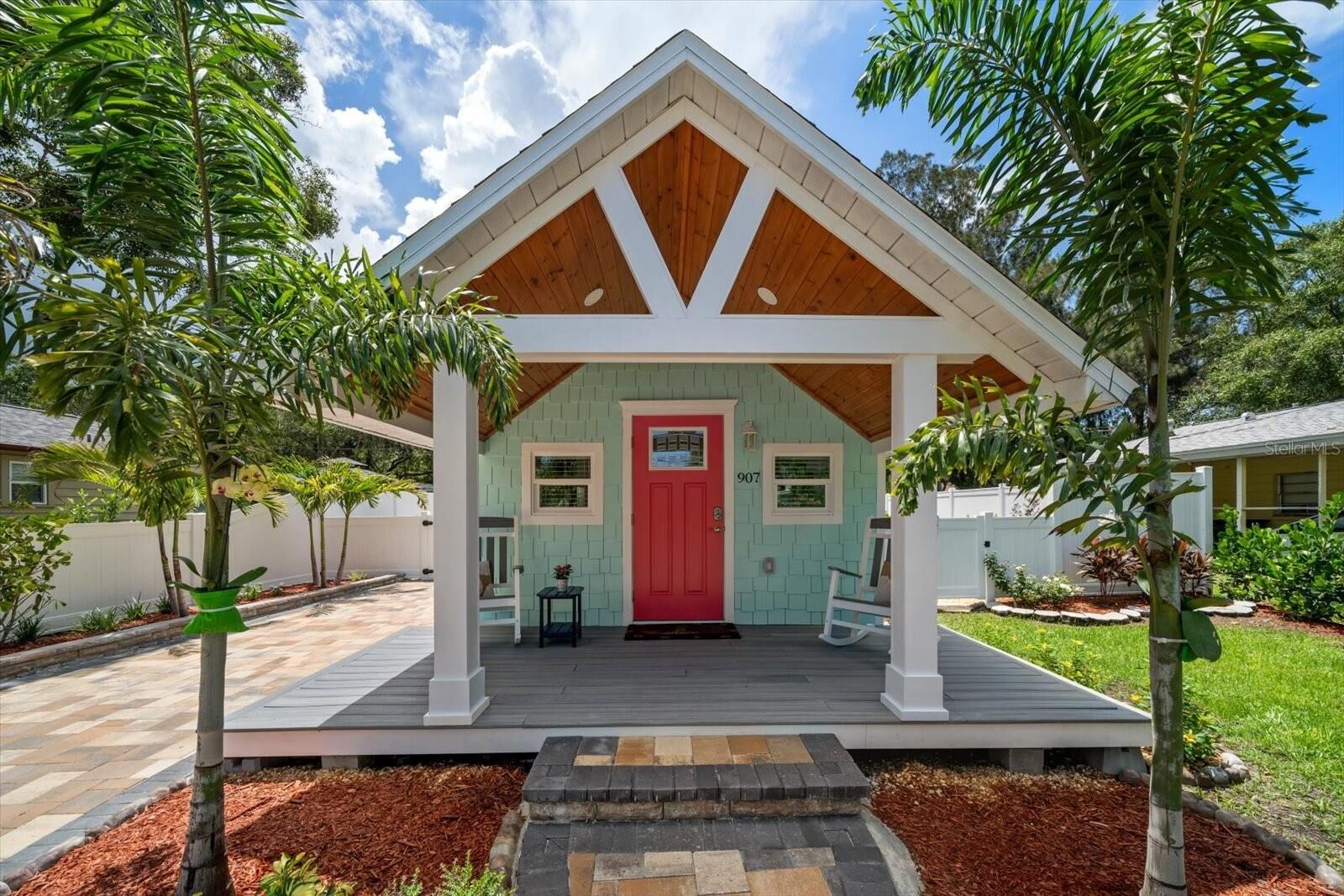 Property Photo: 907 15th Avenue NW FL 33770