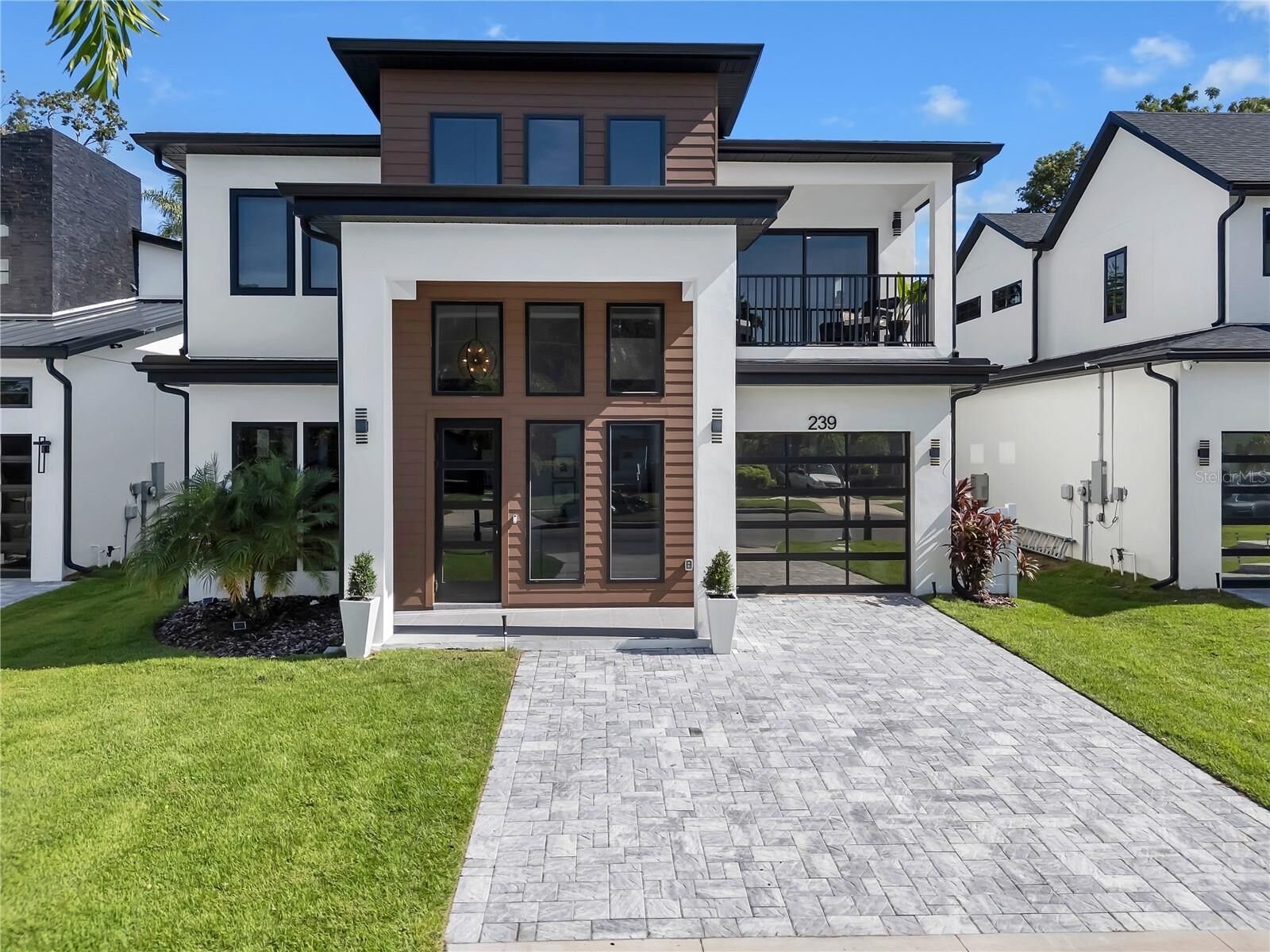 Property Photo: 239 E Harding Street FL 32806