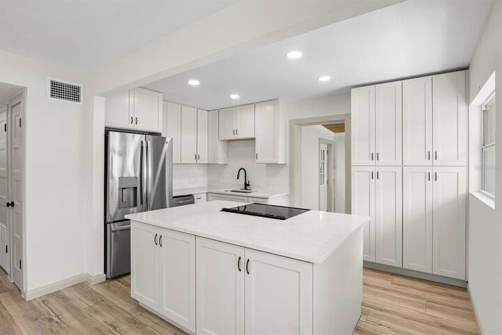 Property Photo: 4510 N Matanzas Avenue FL 33614
