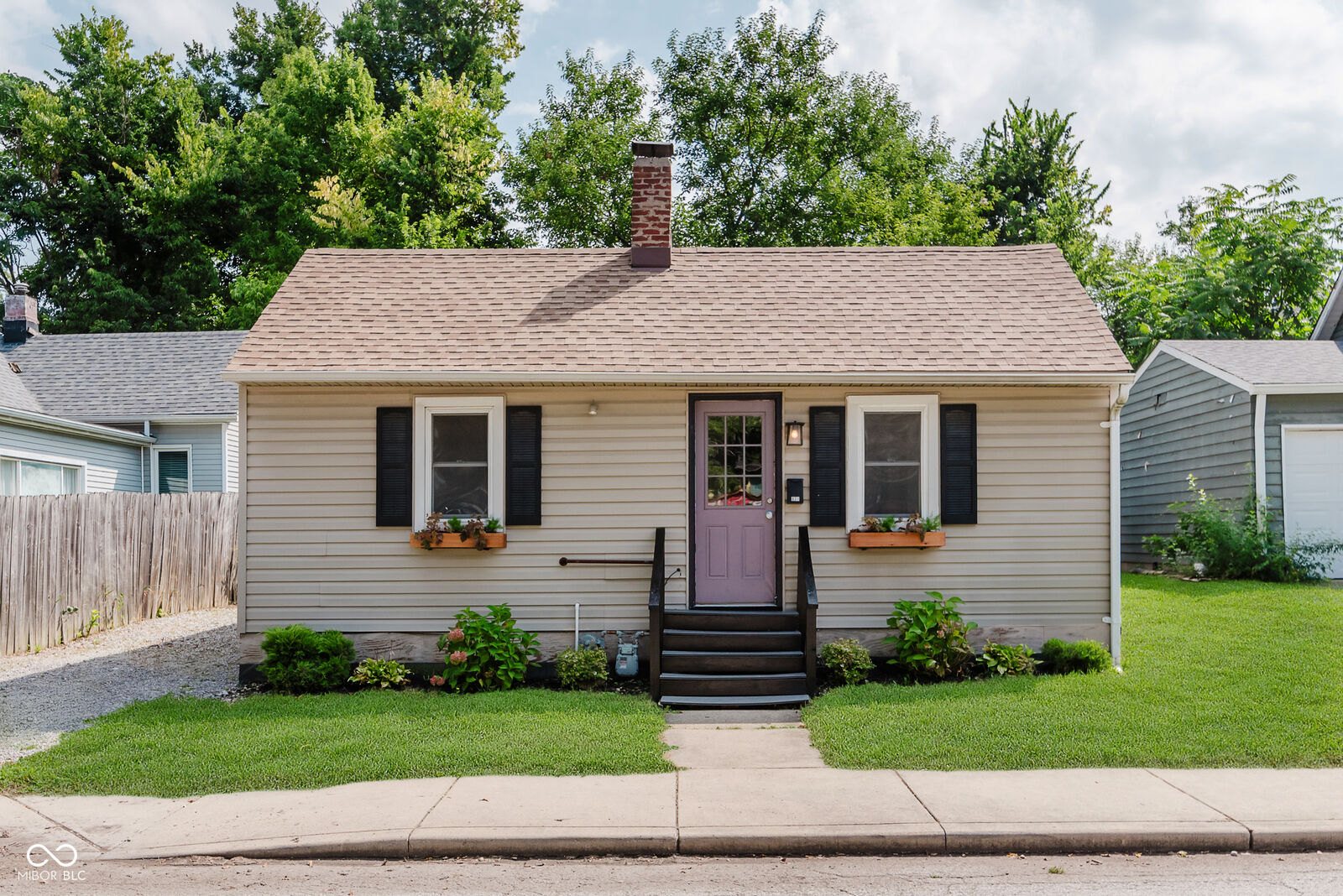 Property Photo: 831 Laurel Street IN 46203