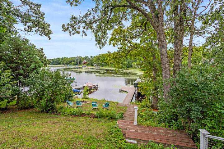 Property Photo: 5638 W Peninsula Dr WI 53185