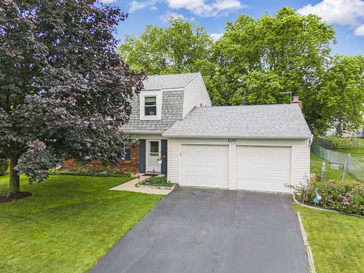 100 Ellington Drive  Schaumburg IL 60194 photo