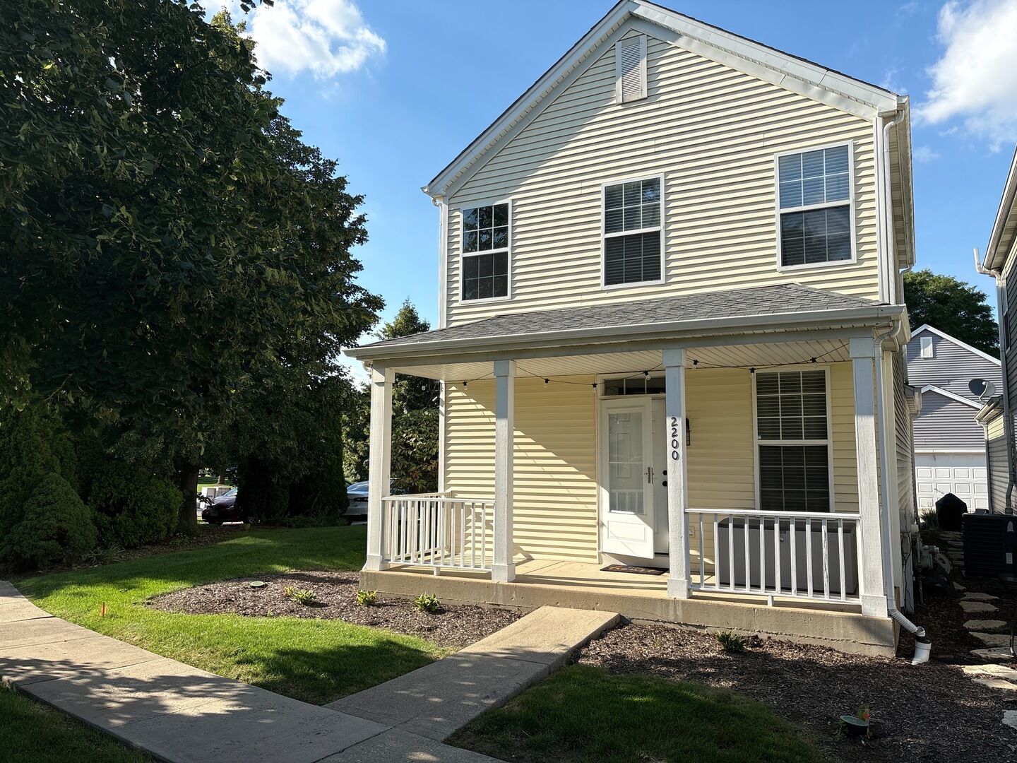 Property Photo: 2200 Dalewood Court IL 60586