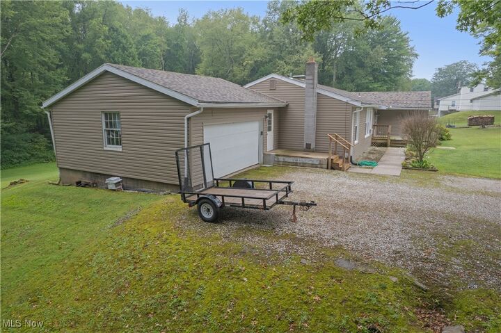 Property Photo:  5372 Mennonite Road  OH 44255 