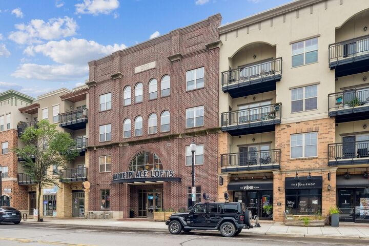 Property Photo:  750 Mainstreet 210  MN 55343 