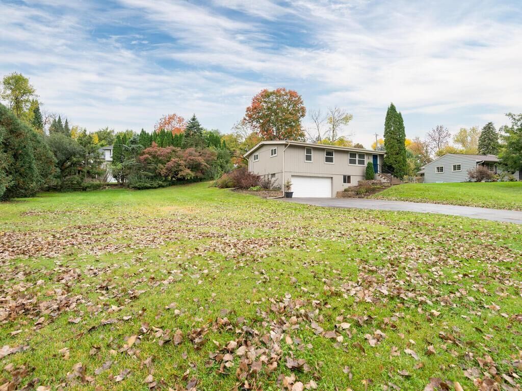 Property Photo: 5826 Salisbury Avenue MN 55345