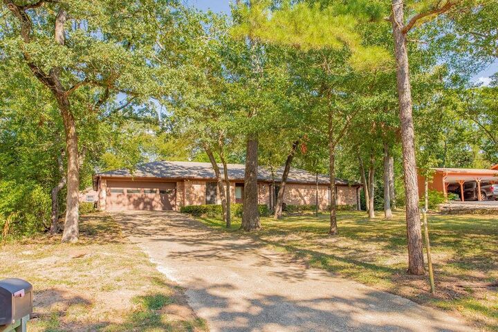 Property Photo:  533 Woodside Drive  TX 75771 
