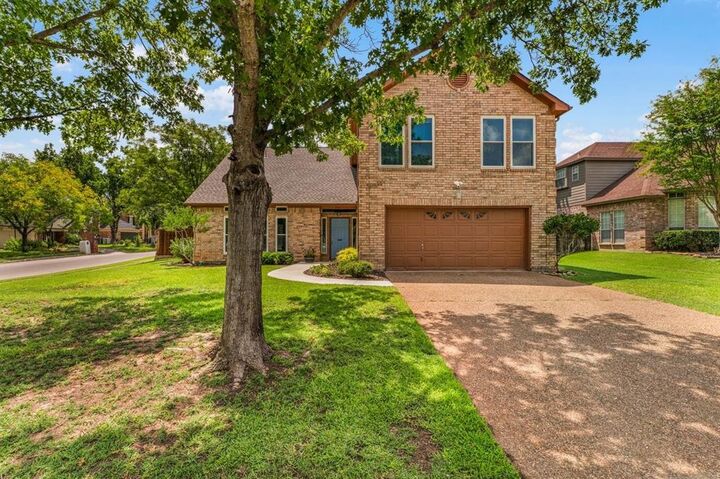 Property Photo: 701 Sabel Ridge Lane TX 76051