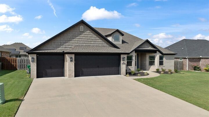 Property Photo:  1111 Spring Hollow Road  AR 72713 