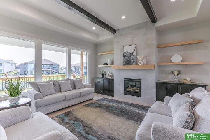Property Photo:  5610 N 198th Street  NE 68022 