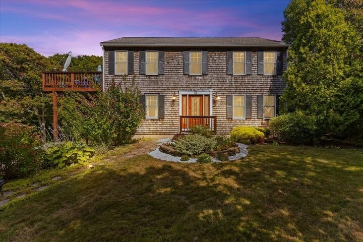 Property Photo: 190 Blueberry Pond Dr, MA 02631