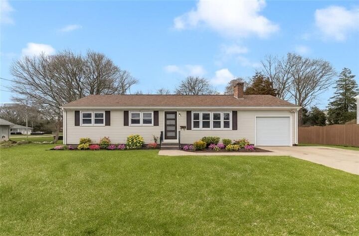 50 Riverview Ave  Westerly RI 02891 photo