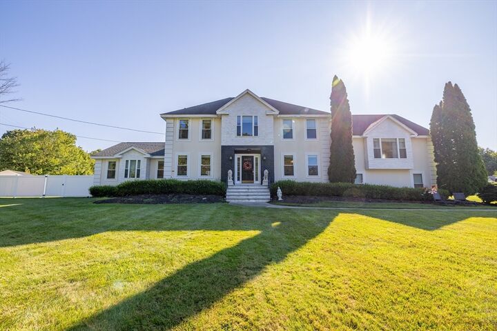 2 Nollet Dr  Andover MA 01810 photo