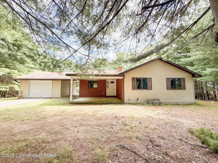 Property Photo:  6316 Overlook Drive  PA 18058