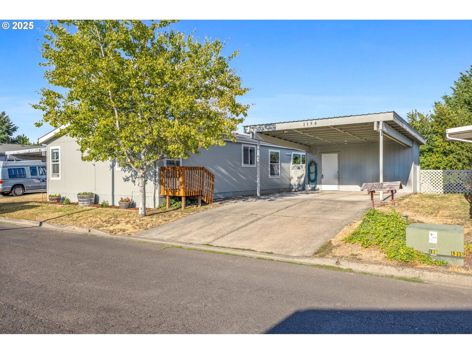 Property Photo: 1154 SW Emma Dr OR 97128