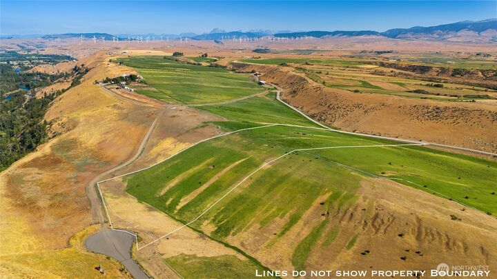 Property Photo: 14 Sundance Lane WA 98926