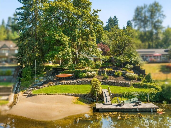 Property Photo: 11216 E Riverside Drive WA 98011
