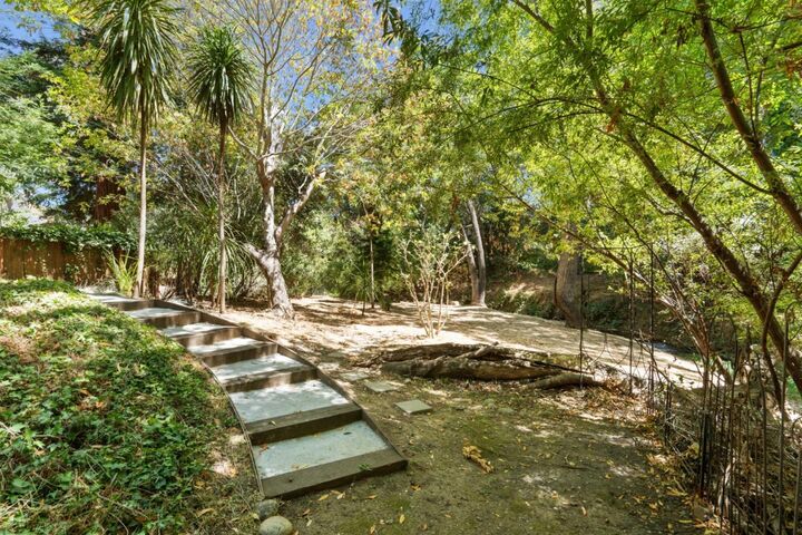 Property Photo:  932 Lundy Lane  CA 94024 
