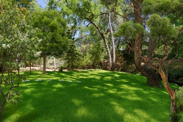 Property Photo:  932 Lundy Lane  CA 94024 