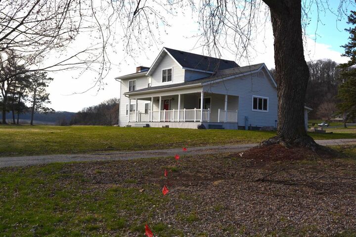 Property Photo: 33108 County Road B WI 53556