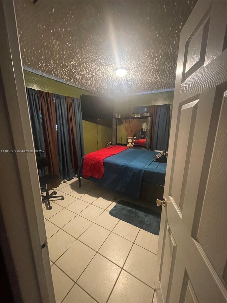 Property Photo: 18611 NW 10th Ave 2 FL 33169