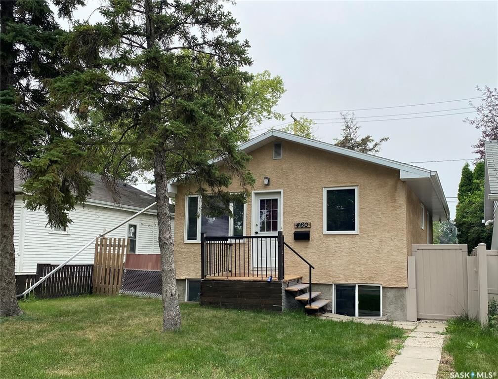 Photo de la propriété:  460 Wascana Street  SK S4R 4H9 