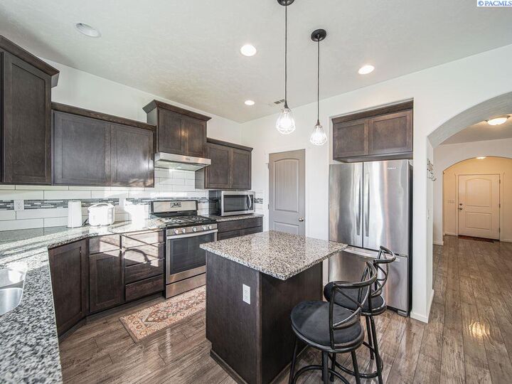 Property Photo: 5813 Sidon Ln WA 99301