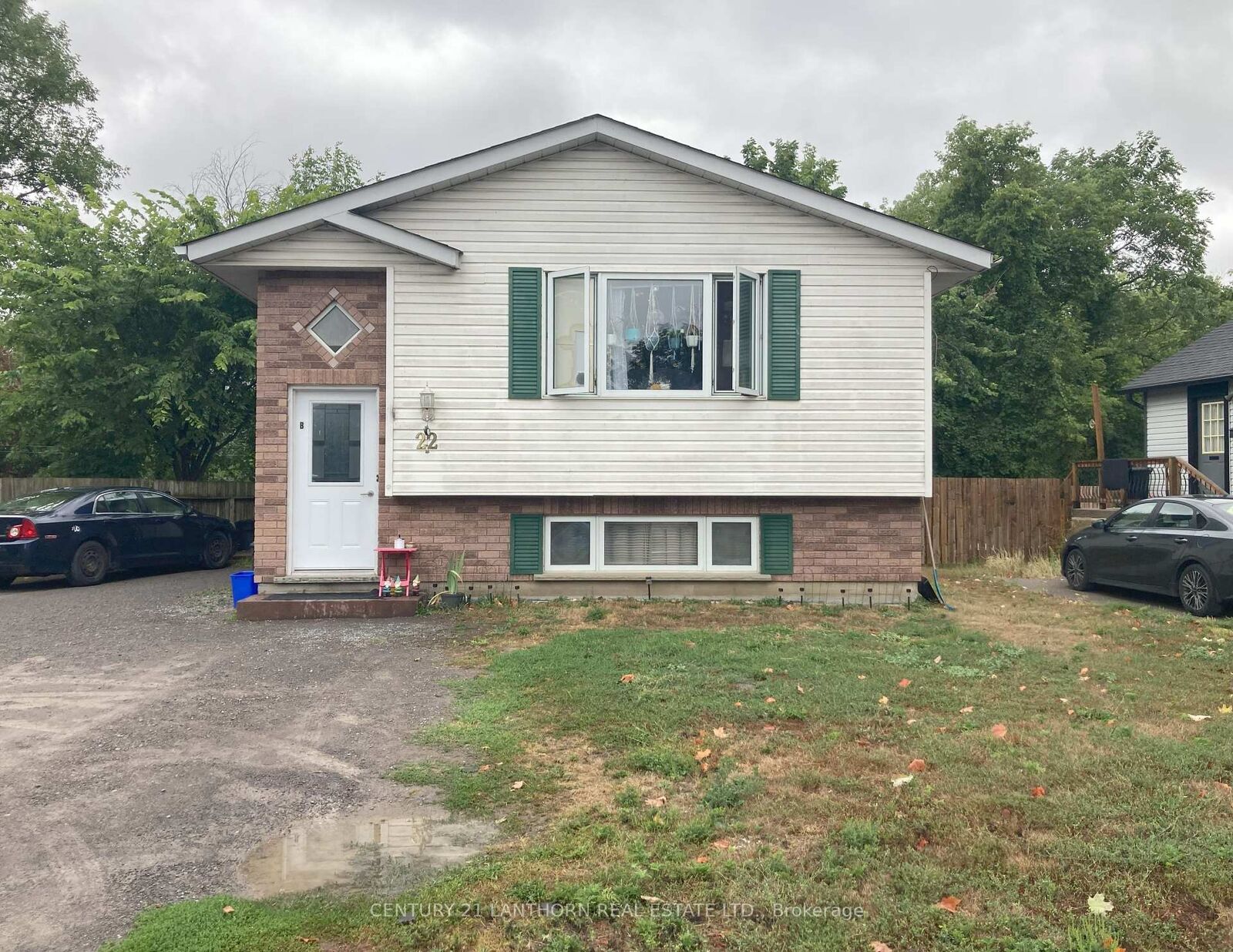 Property Photo:  22 Water Street  ON K8V 4L9 