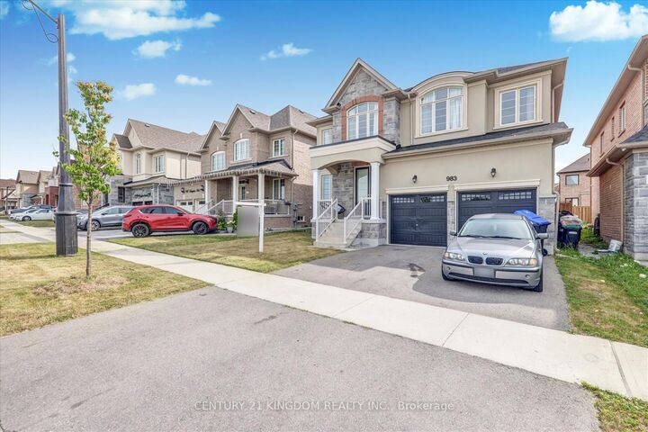 Photo de la propriété:  983 Langford Boulevard  ON L3Z 4K9 