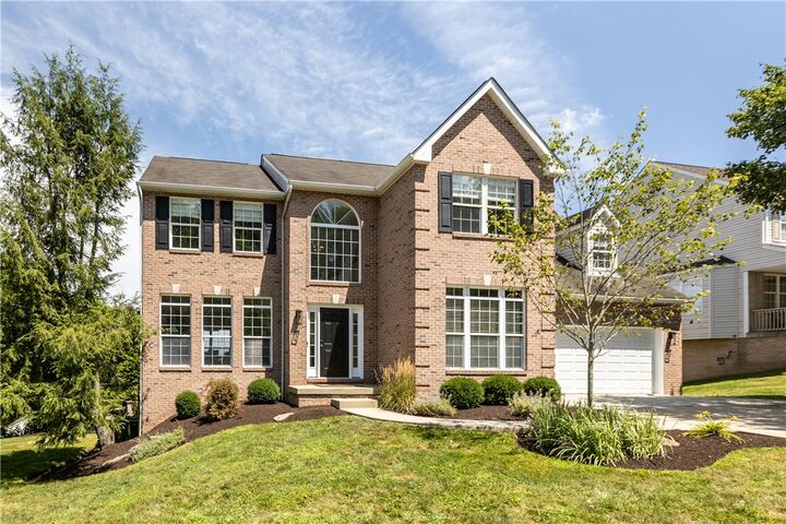 Property Photo: 127 Lake Colony PA 15367