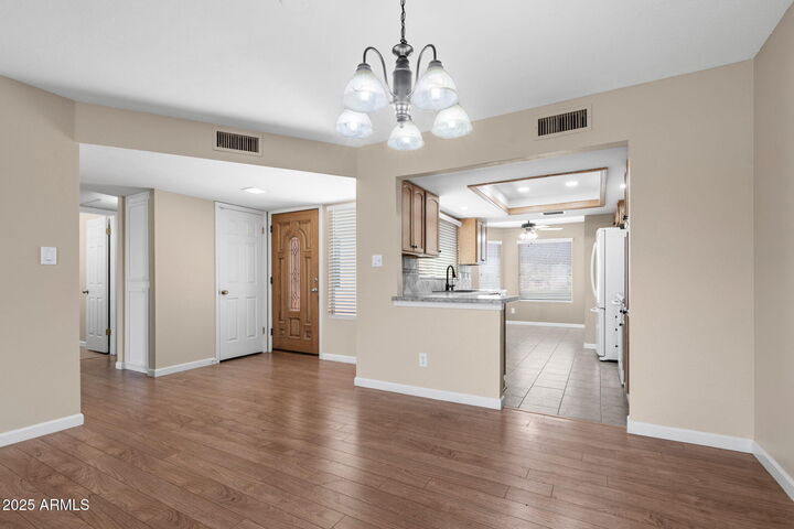 Property Photo: 747 S Arrowwood Way AZ 85208