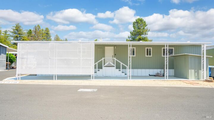 Property Photo: 108 Cardinal Way CA 95409