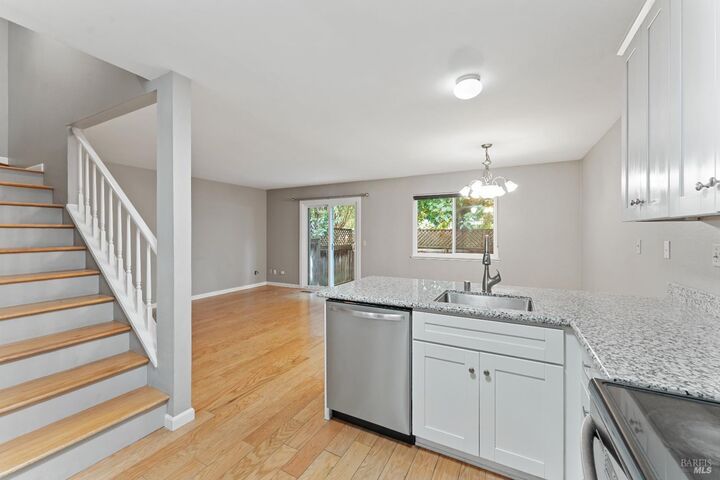 Property Photo:  164 N Dutton Avenue  CA 95401 