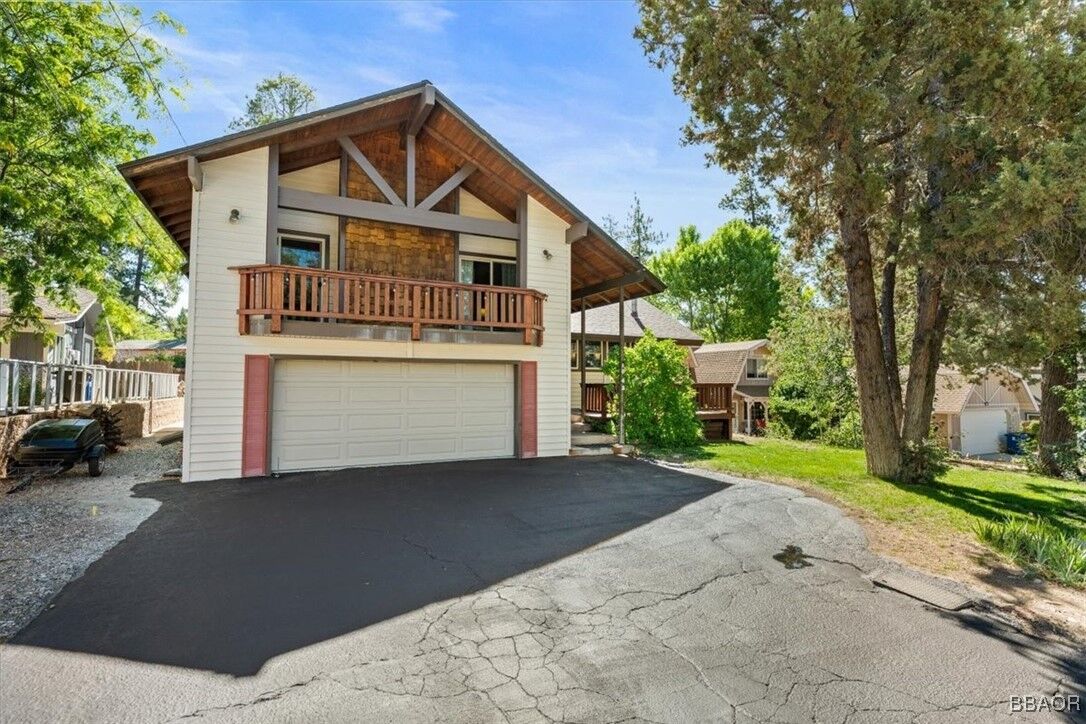 Property Photo:  1042 Pine Mountain Drive  CA 92314 