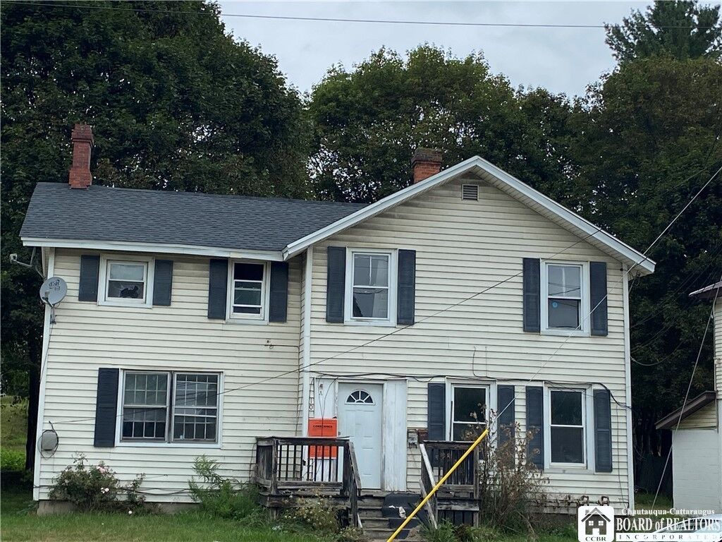 Property Photo: 1061 E 2nd Street NY 14701