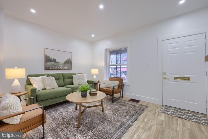 Property Photo: 610 E Madison Street PA 17602