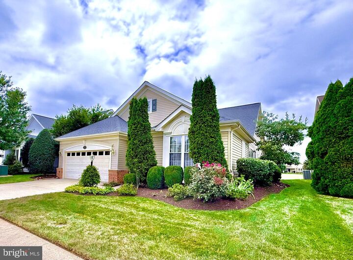 Property Photo: 13737 Heritage Valley Way VA 20155