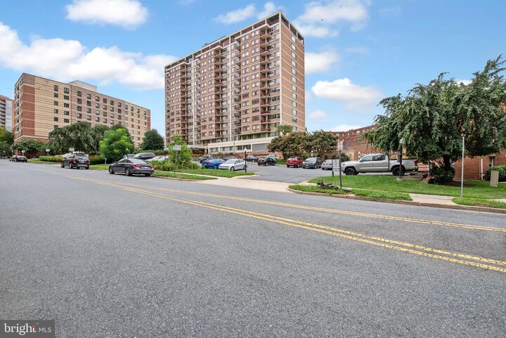 Property Photo: 1220 Blair Mill Road 706 MD 20910
