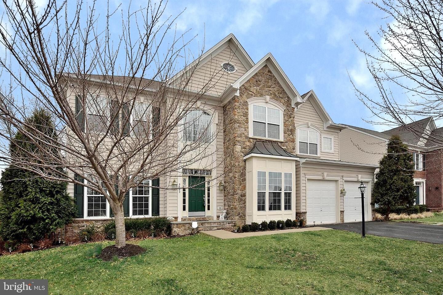 Property Photo: 5662 Caribbean Court VA 20169