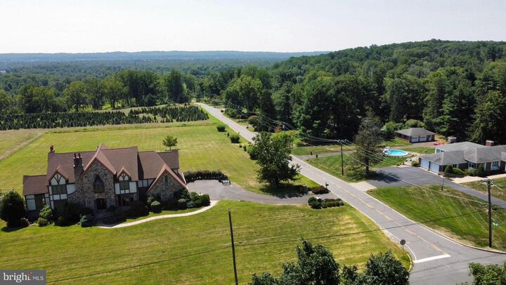 Property Photo: