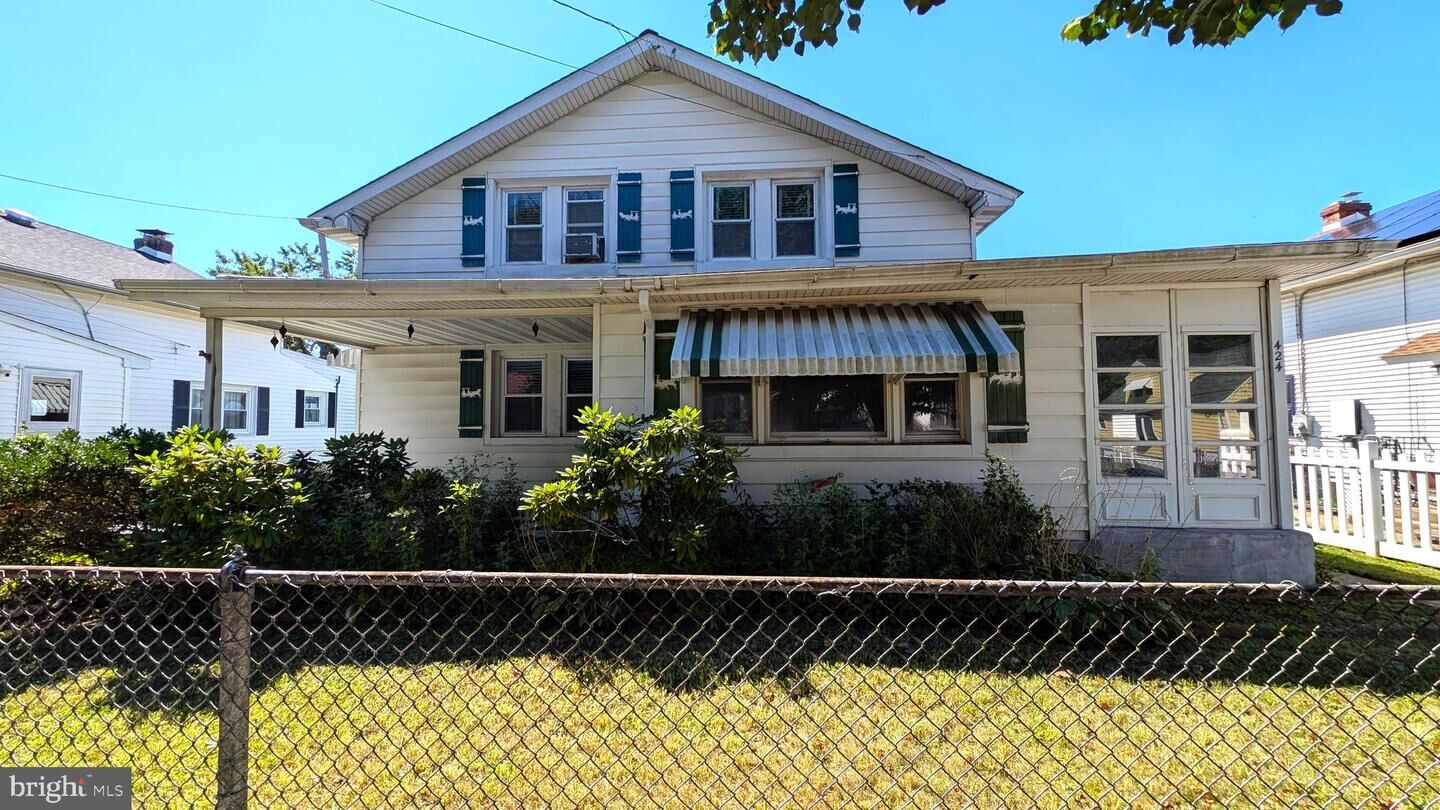 Property Photo: 424 Hulme Street NJ 08016